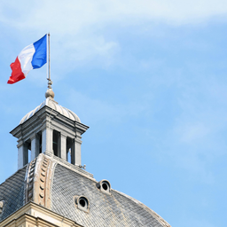 Macron calls for EU-wide social media ban for under-15s