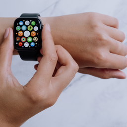 Apple Watch and Health Product Marketing Manager Cait Dooley explained why five Apple Watch models will not receive watchOS 27.