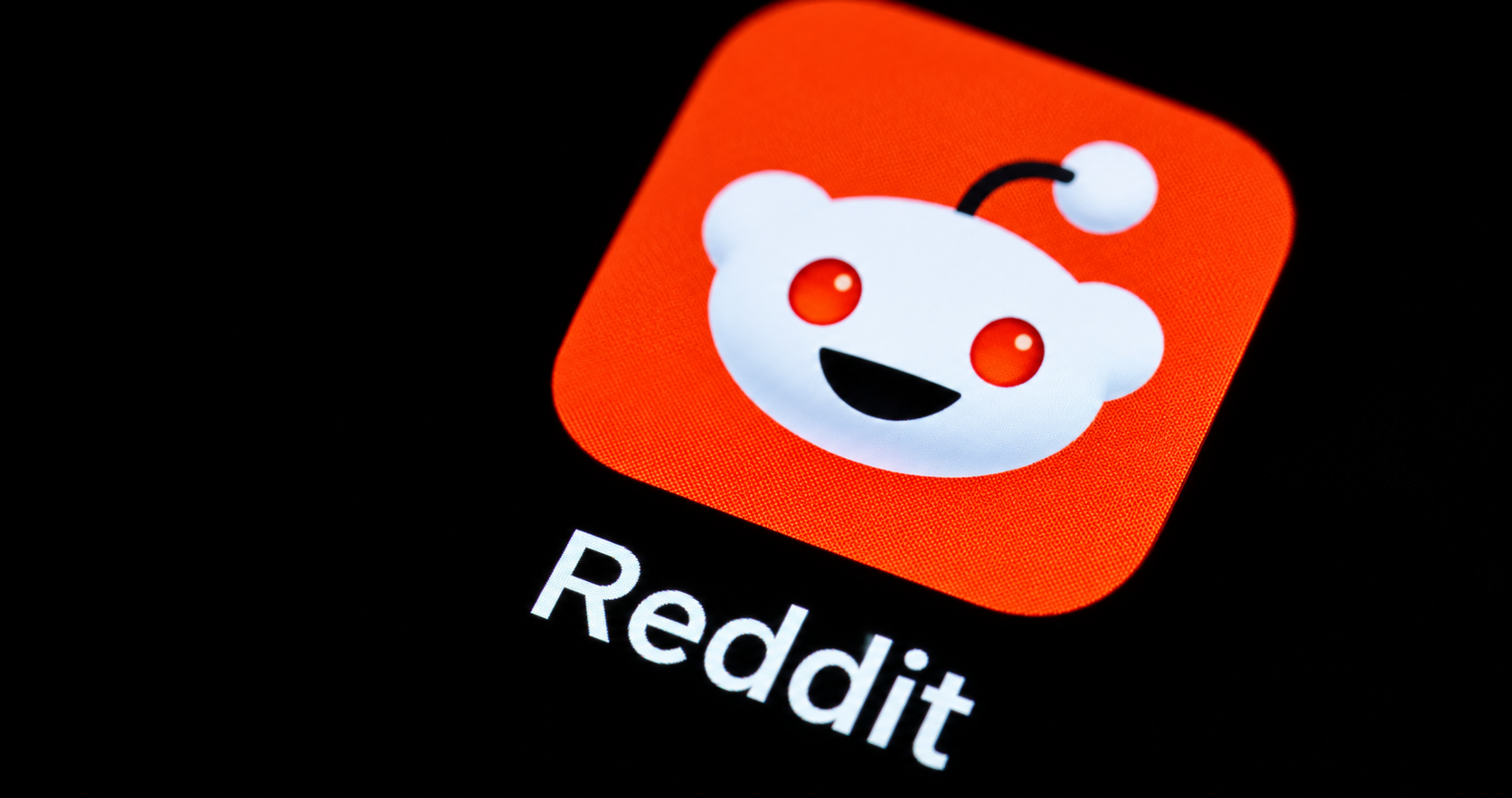 Reddit plans to restrict browsing without an account