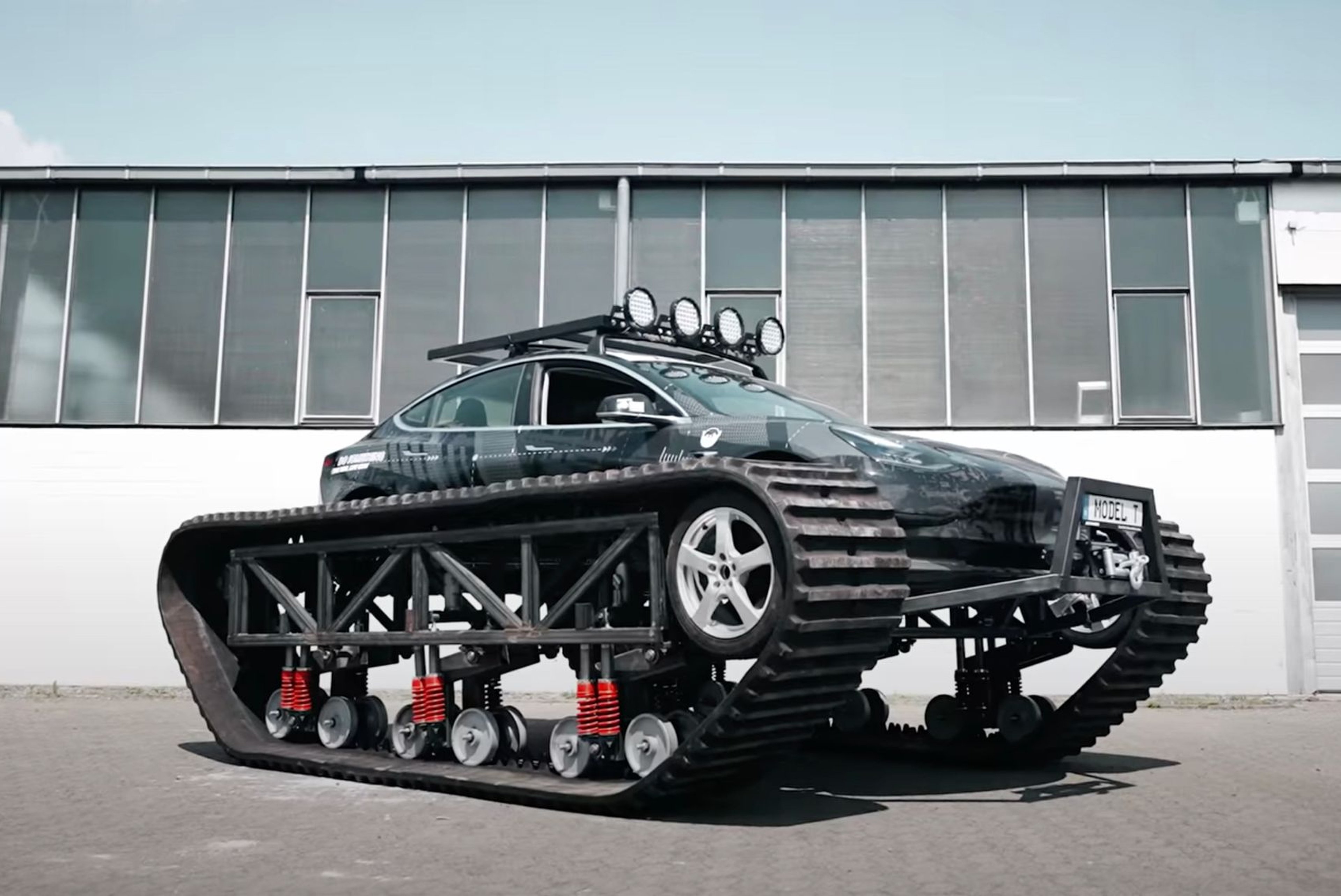 German Bloggers Created Tracked Tesla