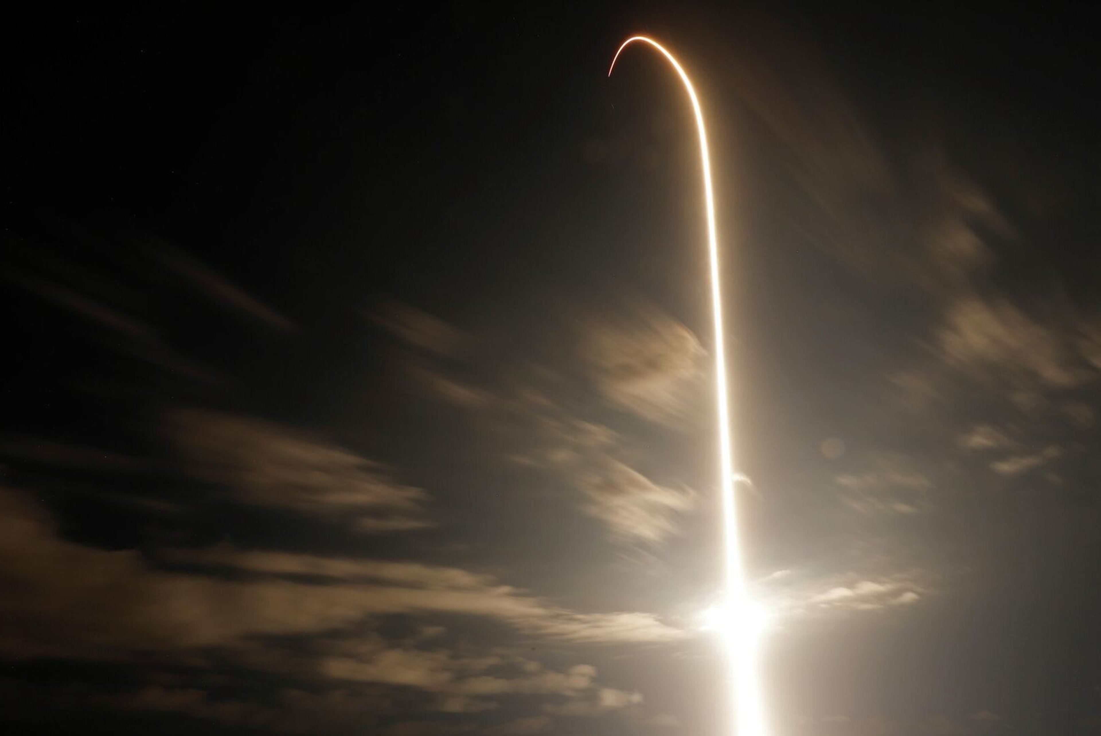 Abu Dhabi-Listed IHC and Alpha Dhabi to Invest $50 Million in SpaceX