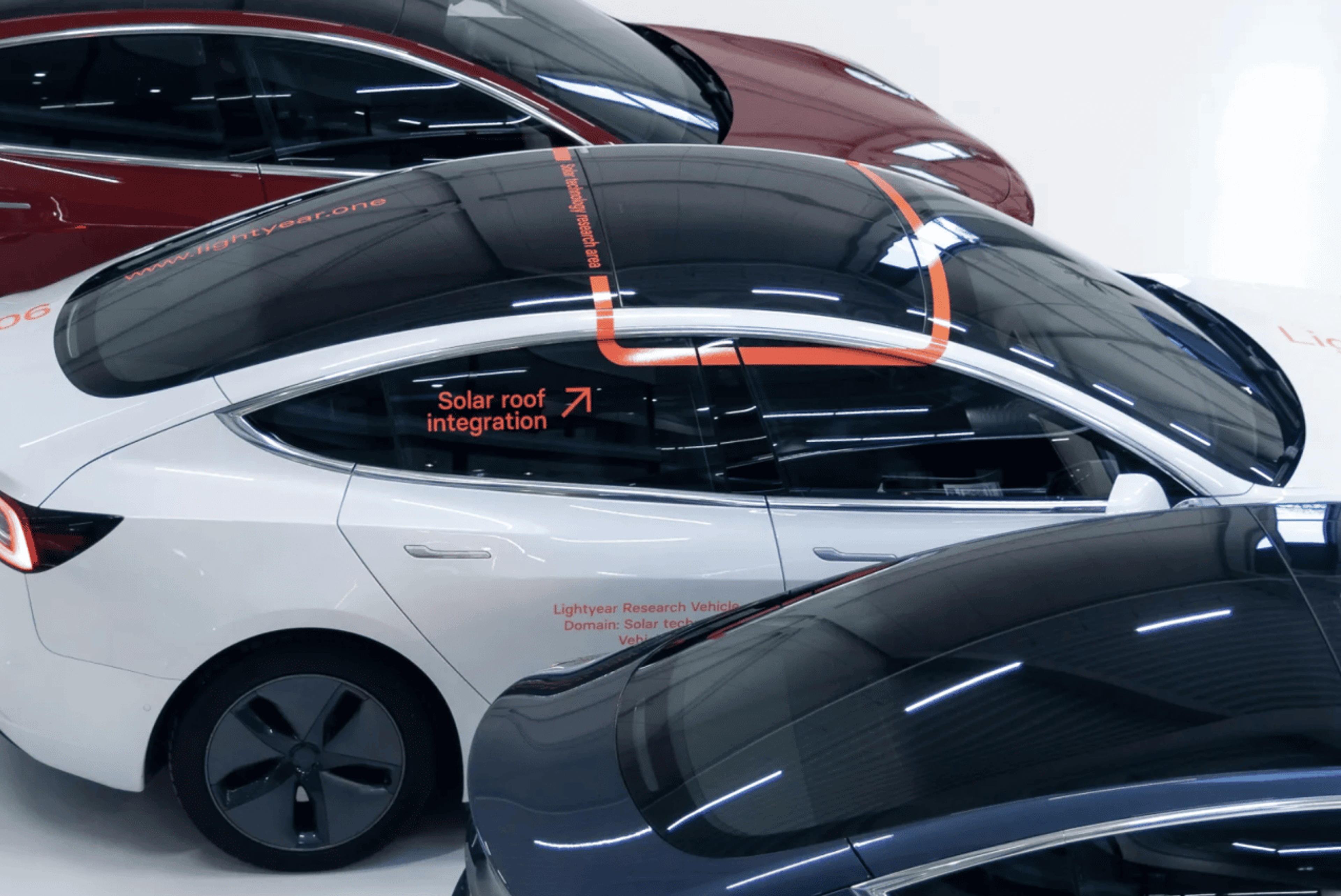 First Solar-Powered Cars May Come from UAE