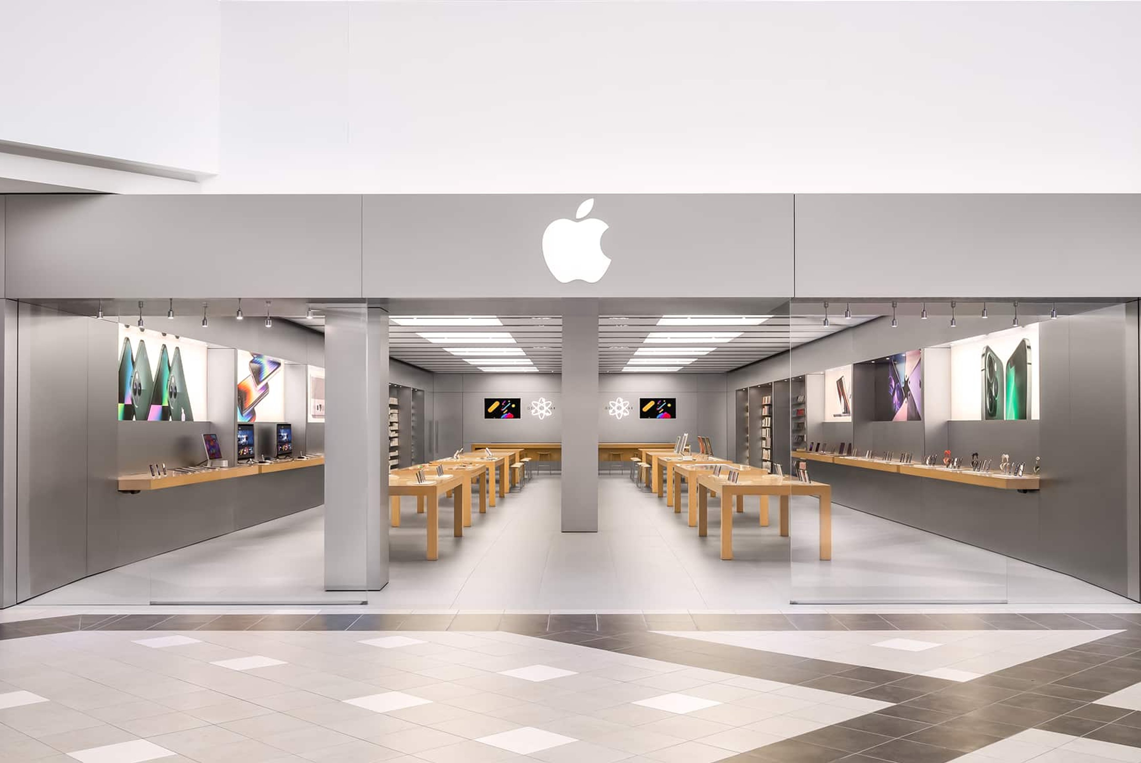 India may see the opening of Apple's first physical stores in the near future