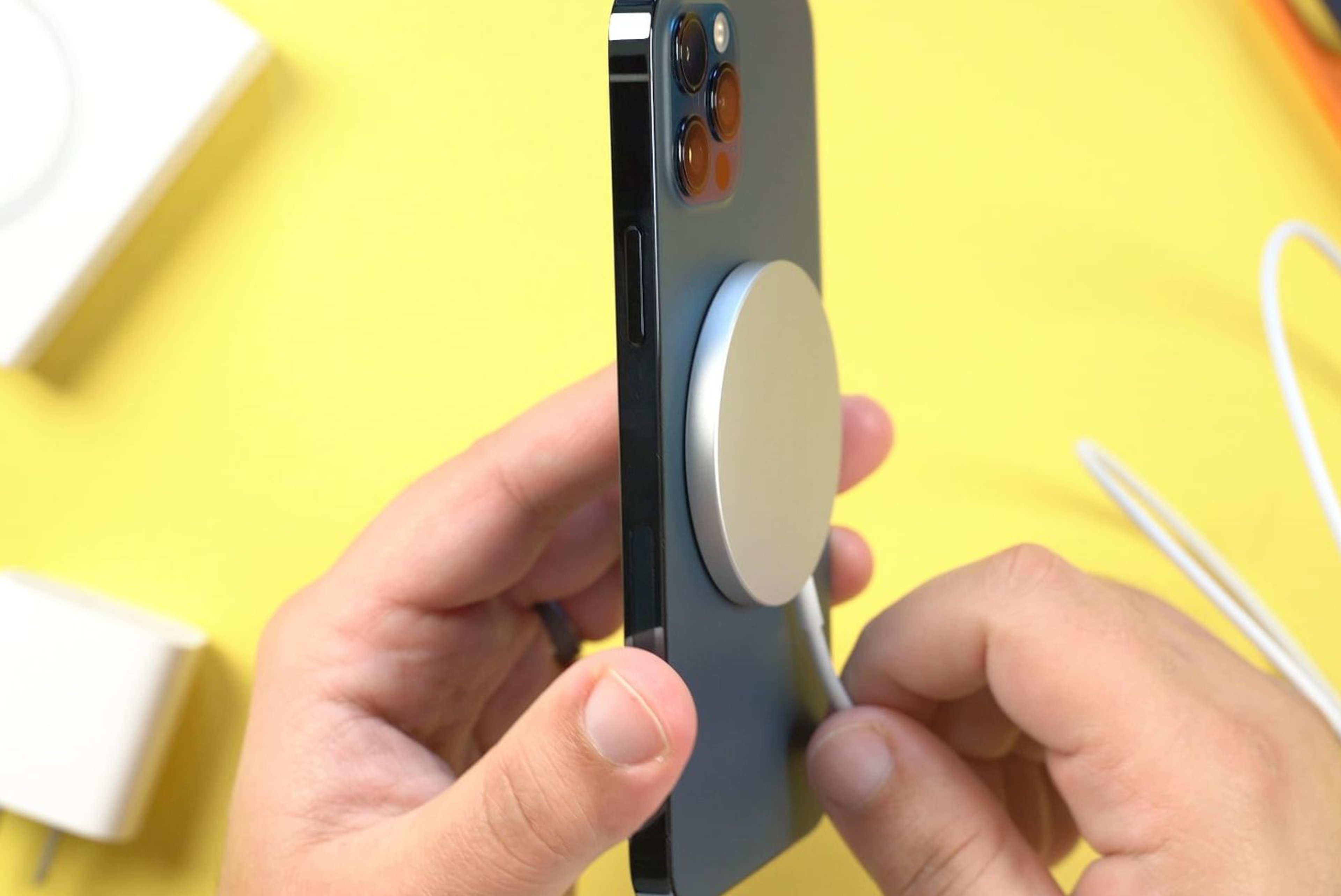 Apple to Share Proprietary Magnet-Charging Technology for Next Generation 'Qi2' Standard