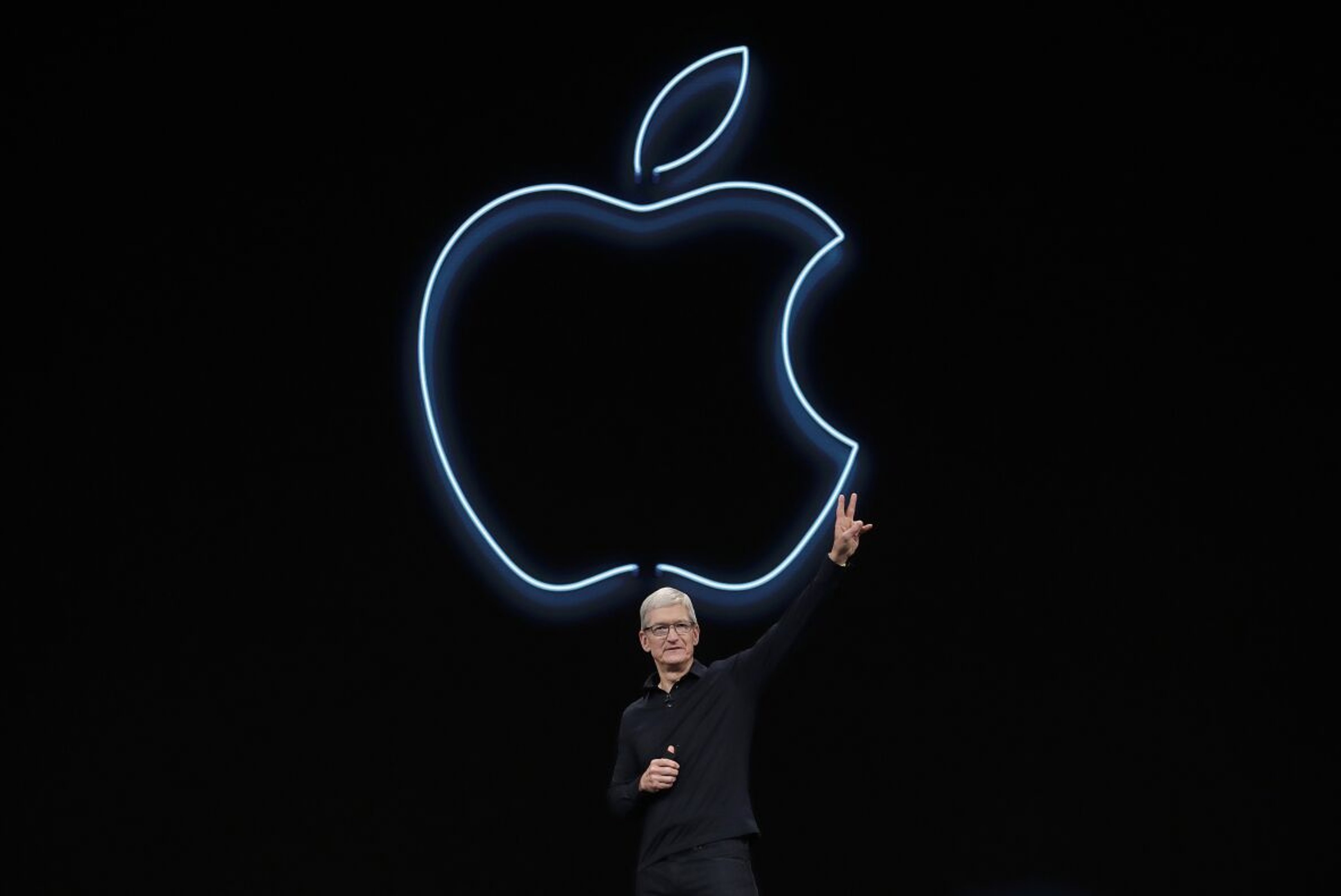 Augmented reality has split Apple into two camps
