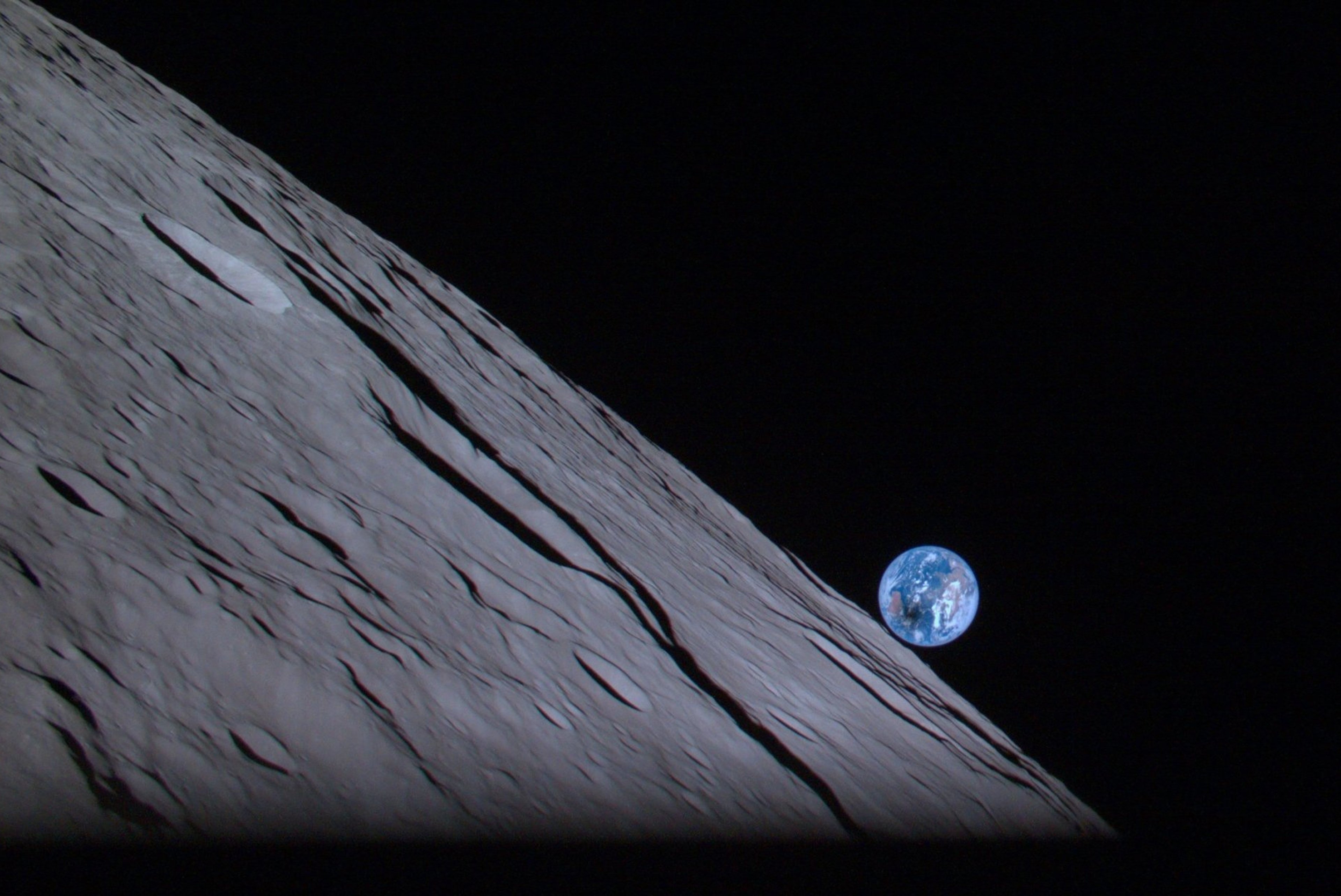 HAKUTO-R Mission 1 Lunar Lander experiences communication loss during final approach