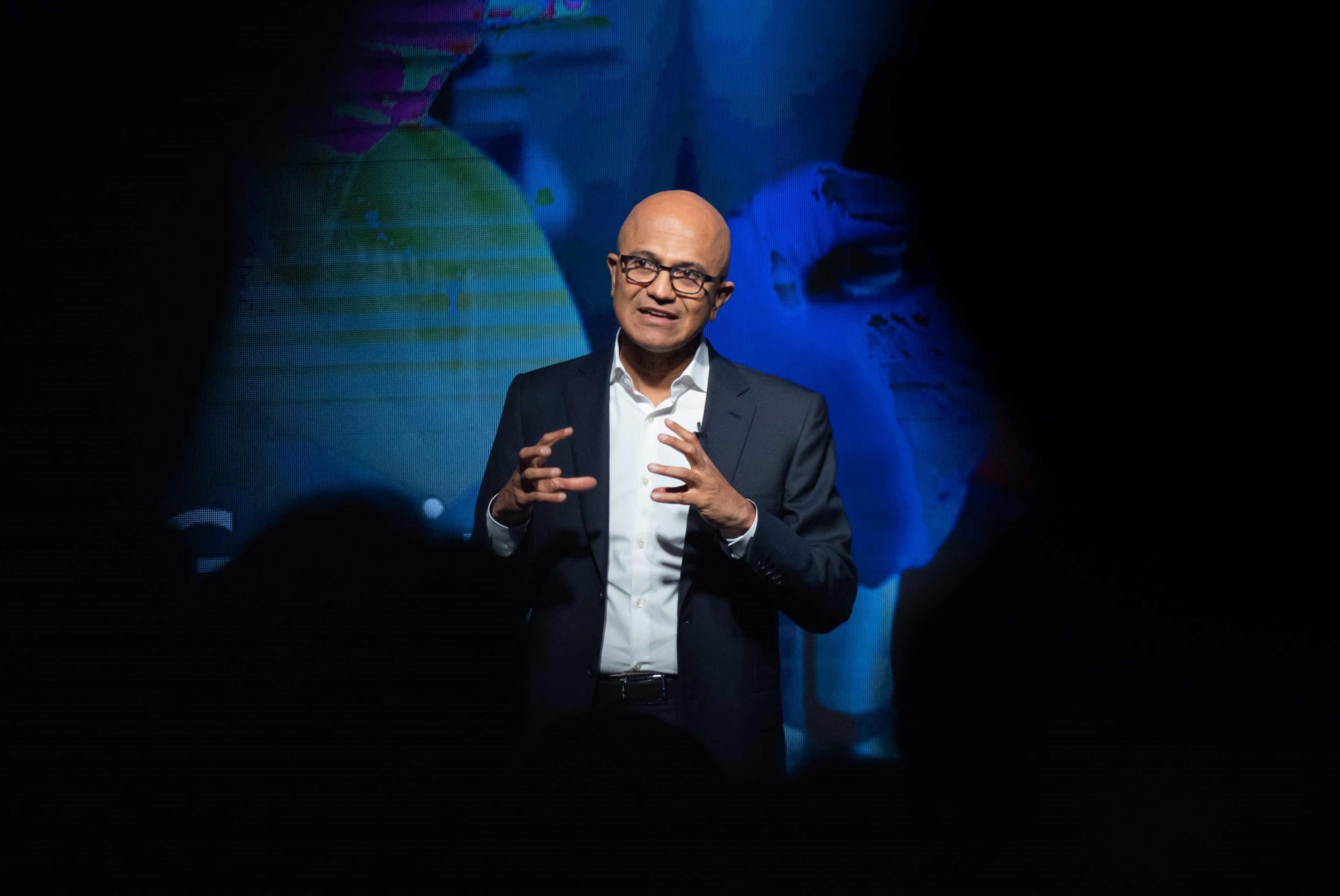Microsoft's ambitious plan to power AI with small nuclear reactors