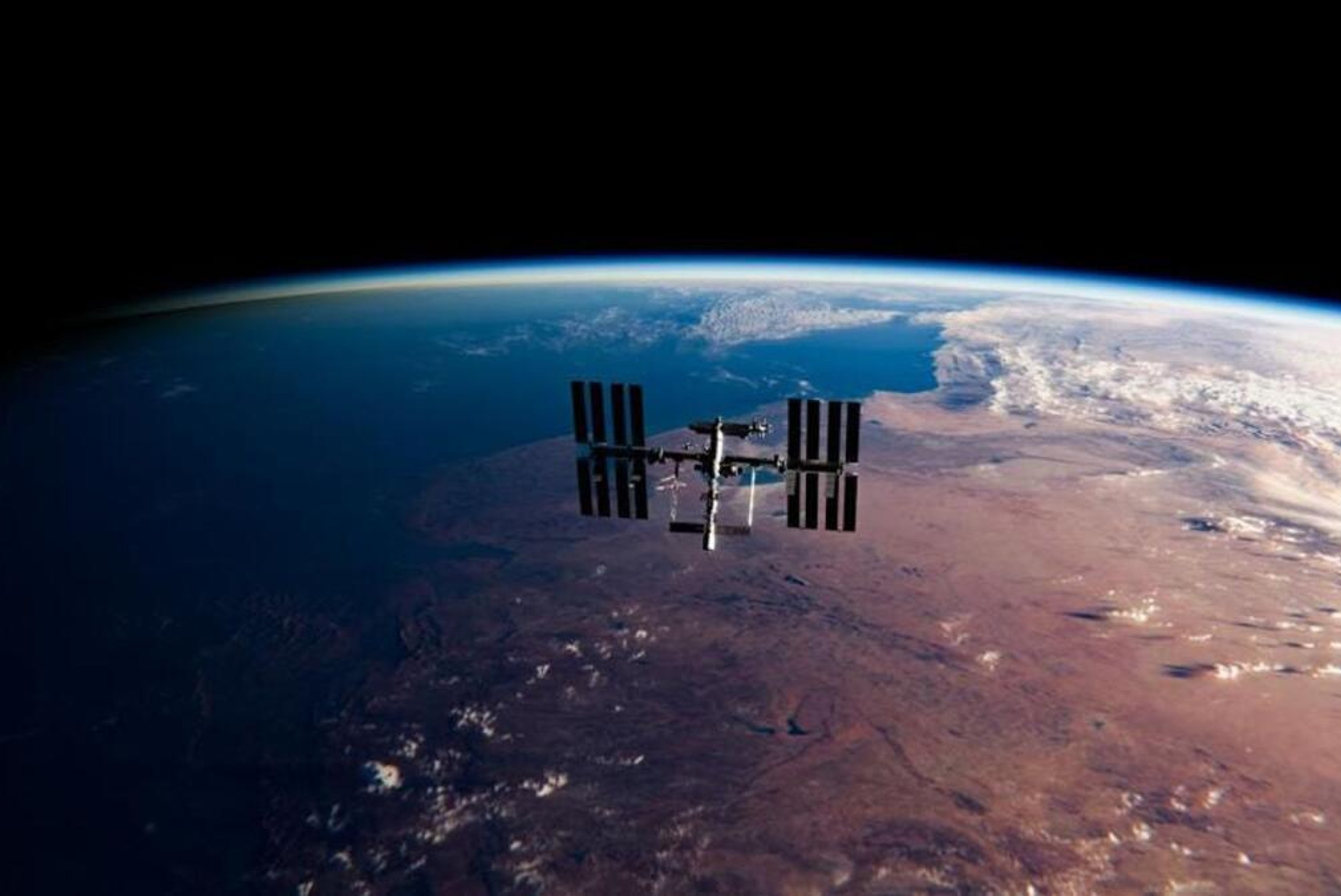 NASA faces $1 billion task to safely retire International Space Station