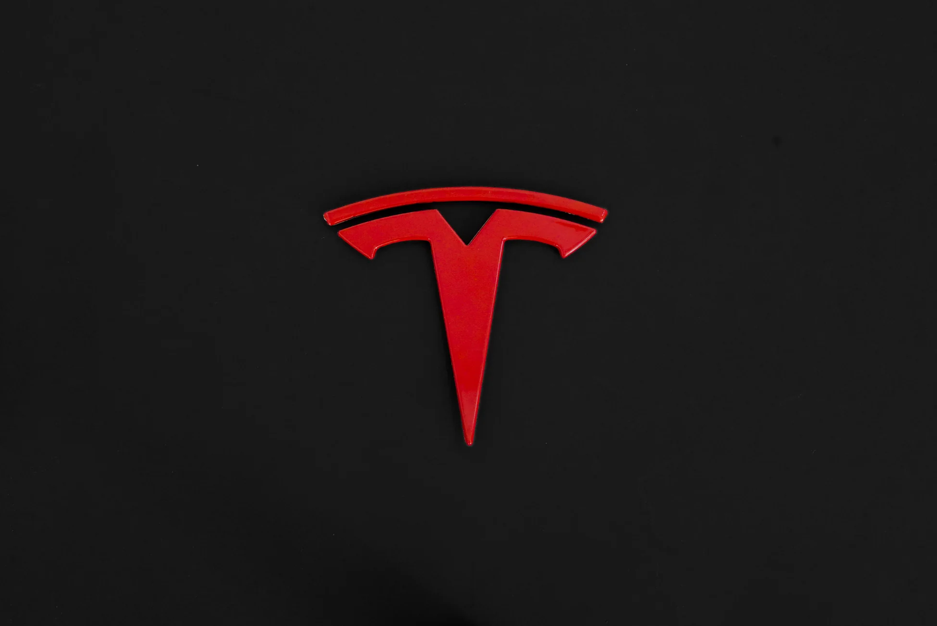 Tesla enhances Phone Key performance with UWB connectivity