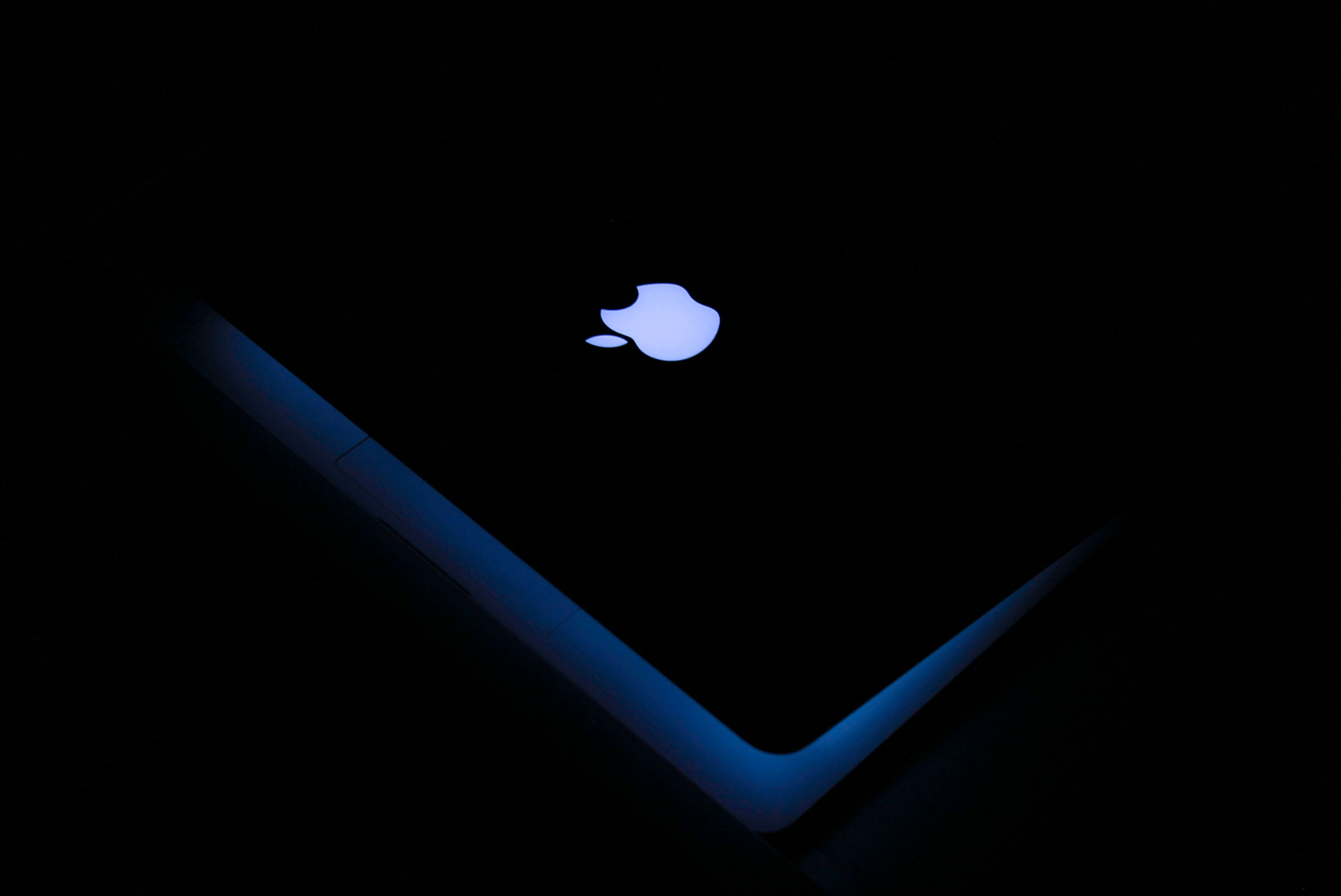 Apple unveils AI model for image editing with text commands