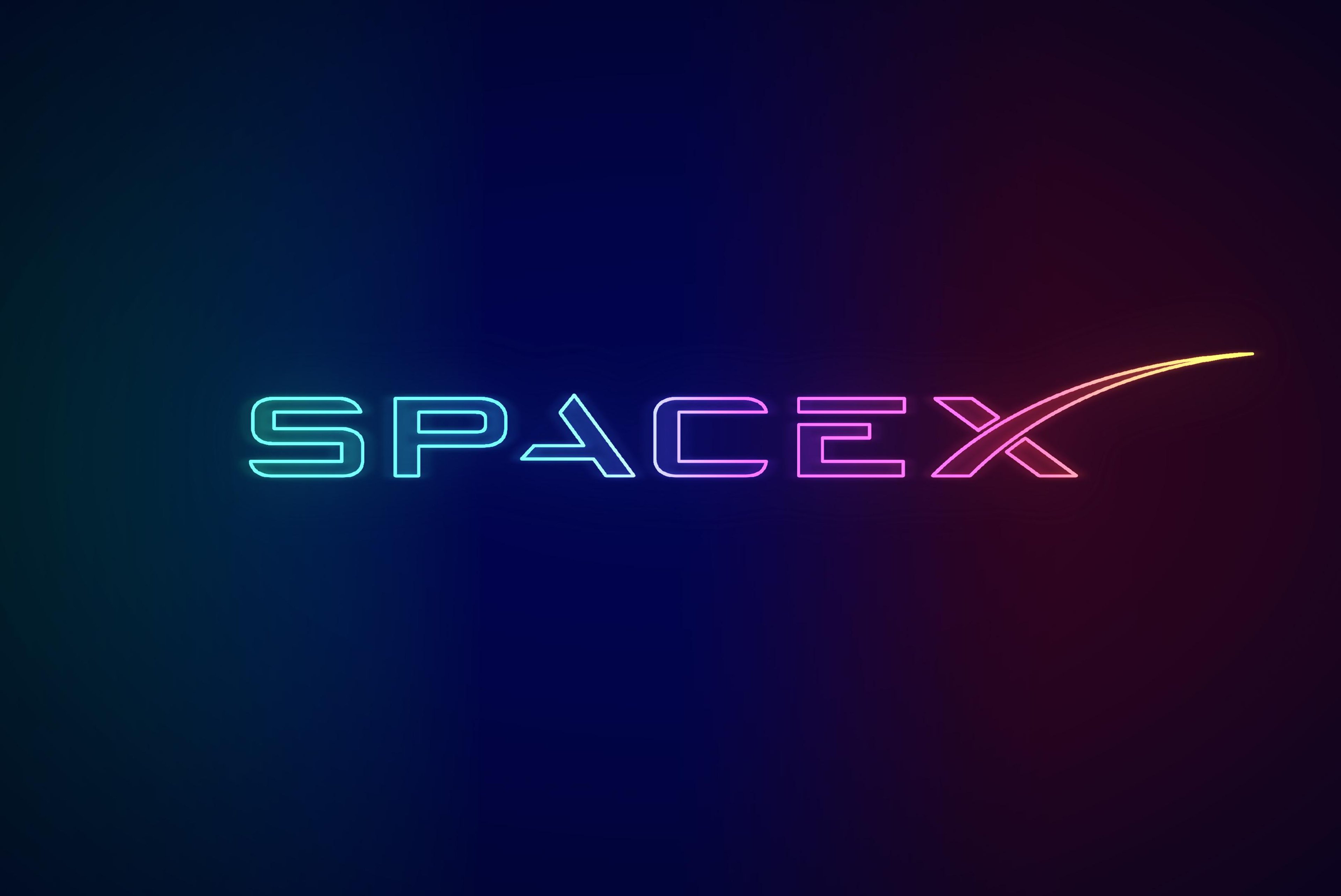 SpaceX opens applications for tourist flights to space in 2024