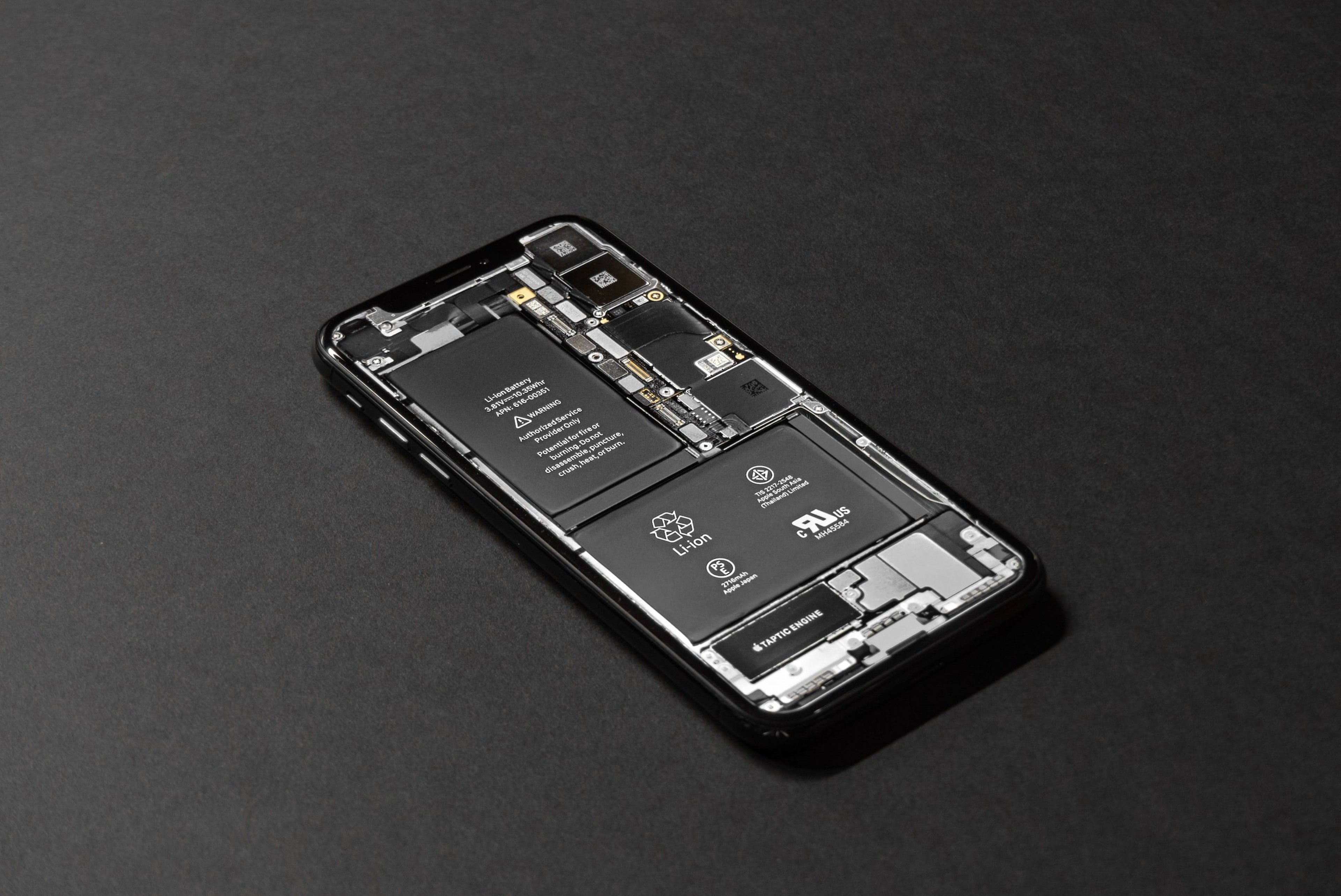 Apple plans new battery replacement method for iPhone 16