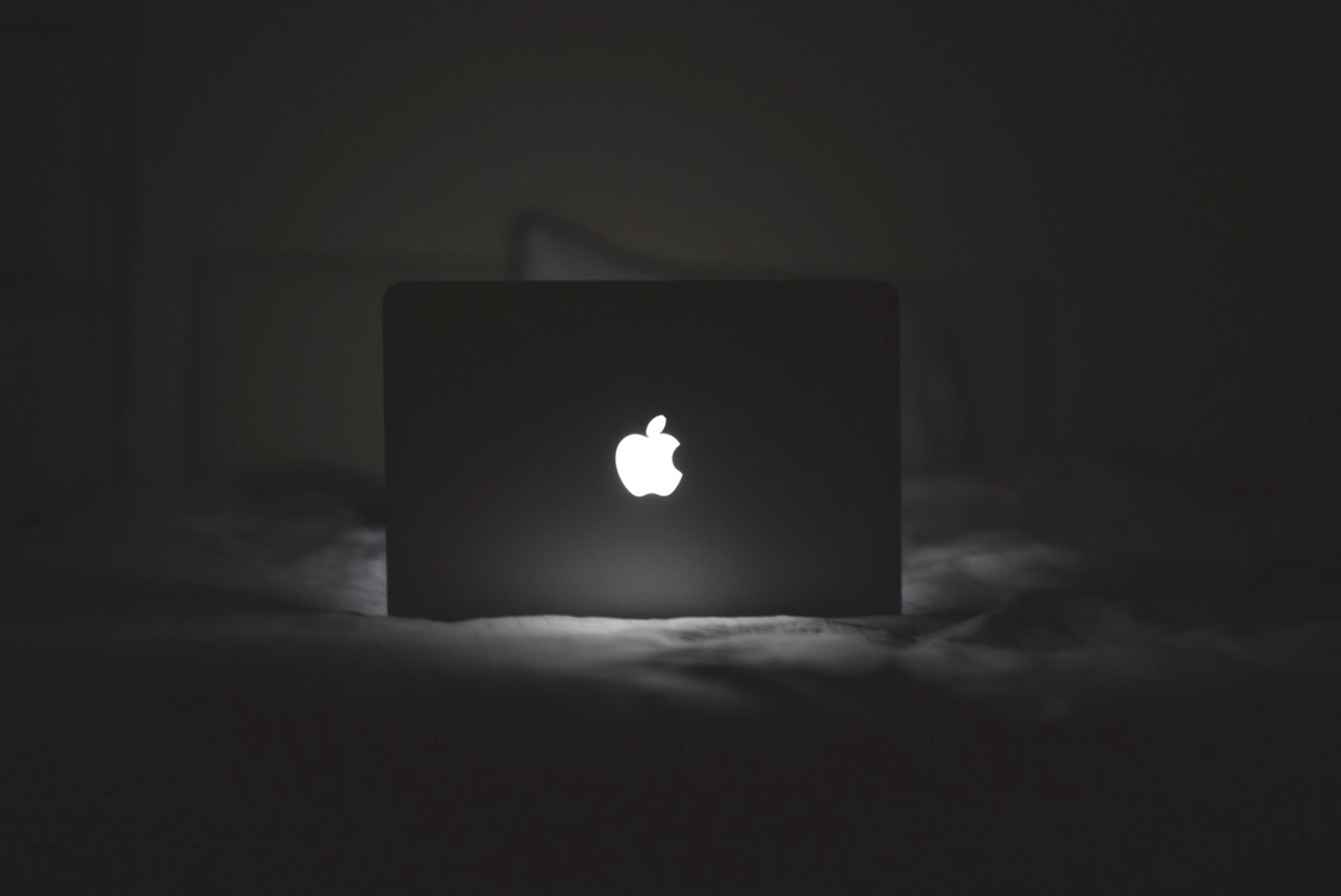 Apple to Add Cellular Connectivity to MacBook