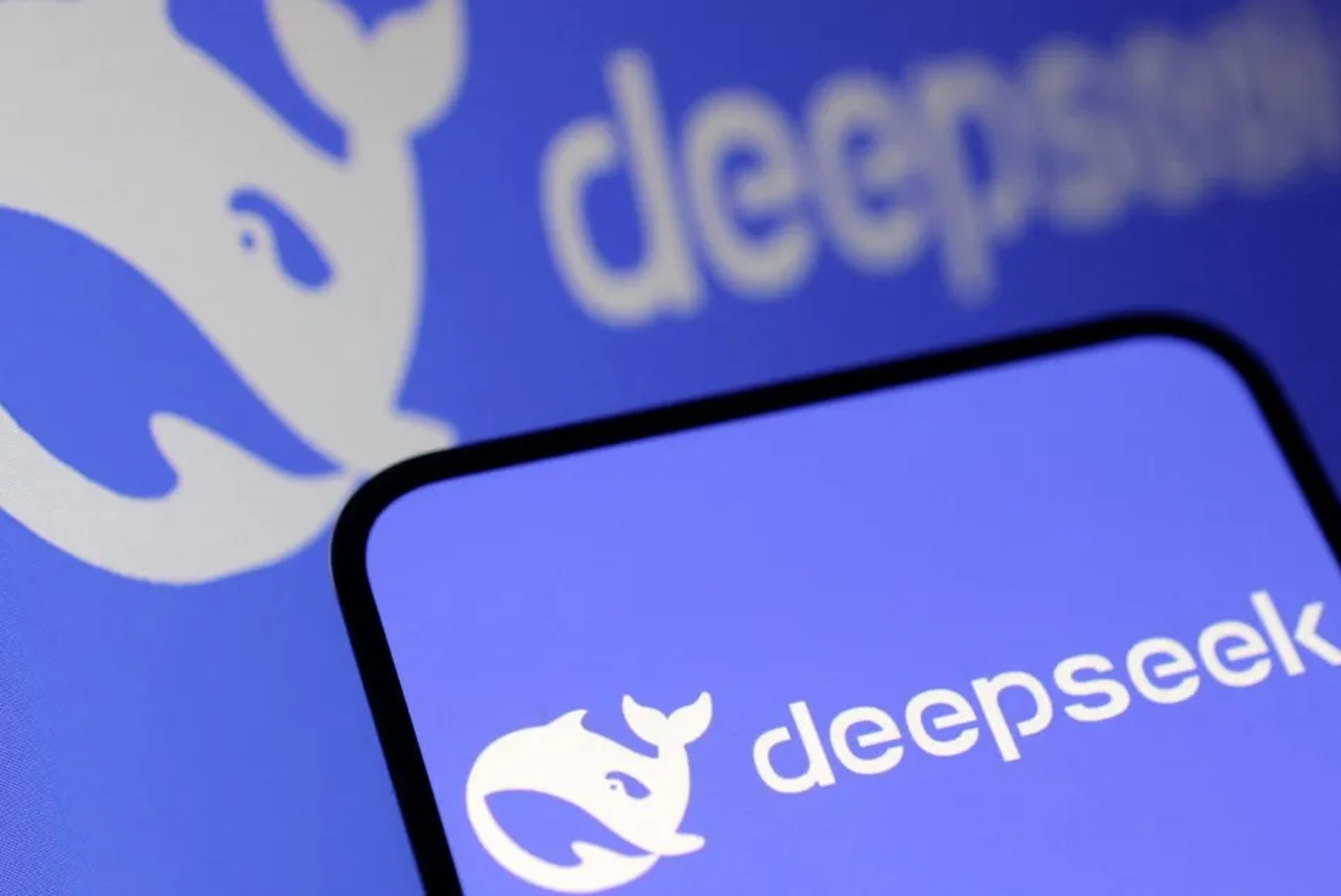 U.S. Experts Urge iPhone Users to Delete DeepSeek Chatbot