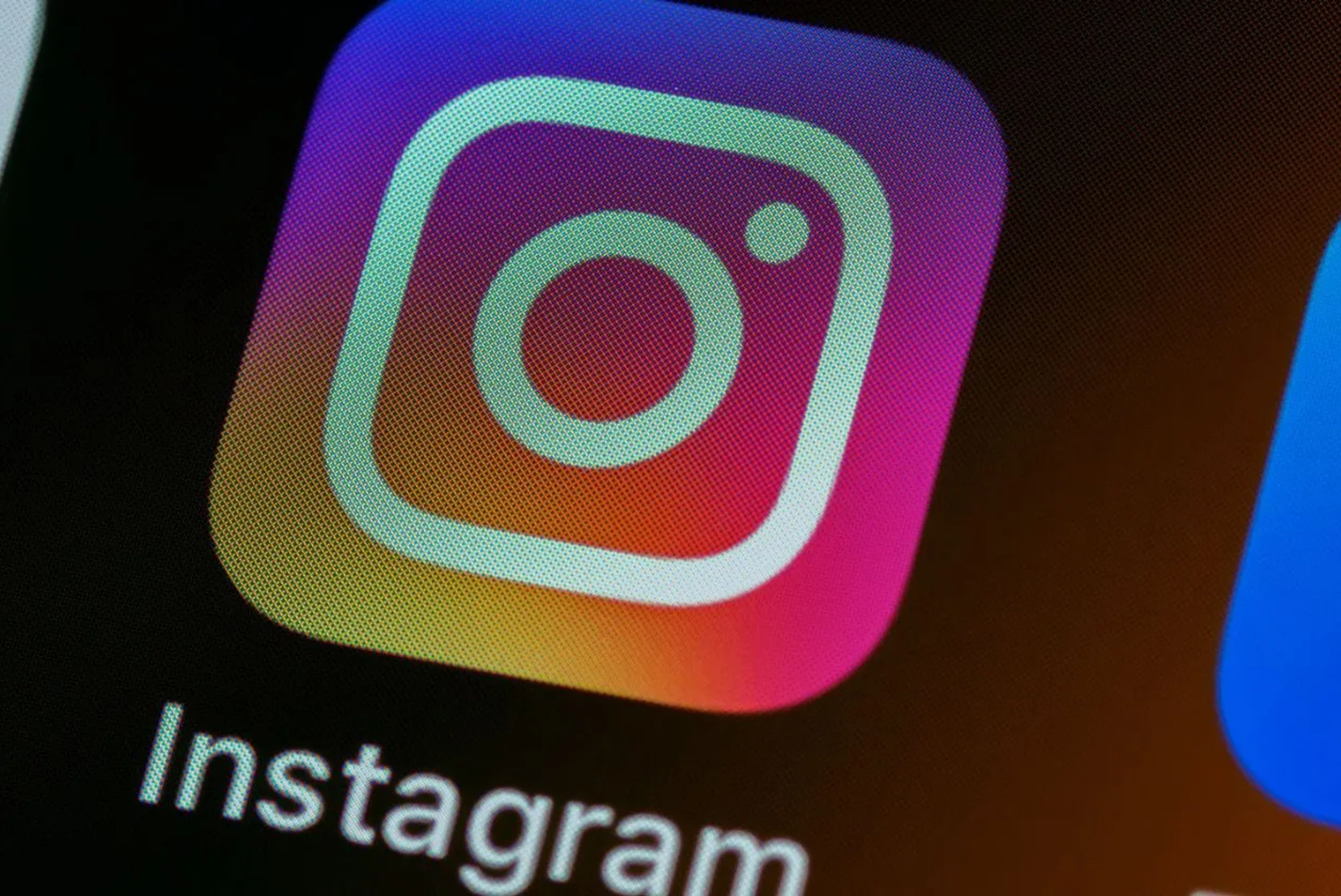 Instagram Is Testing AI-Generated Comments