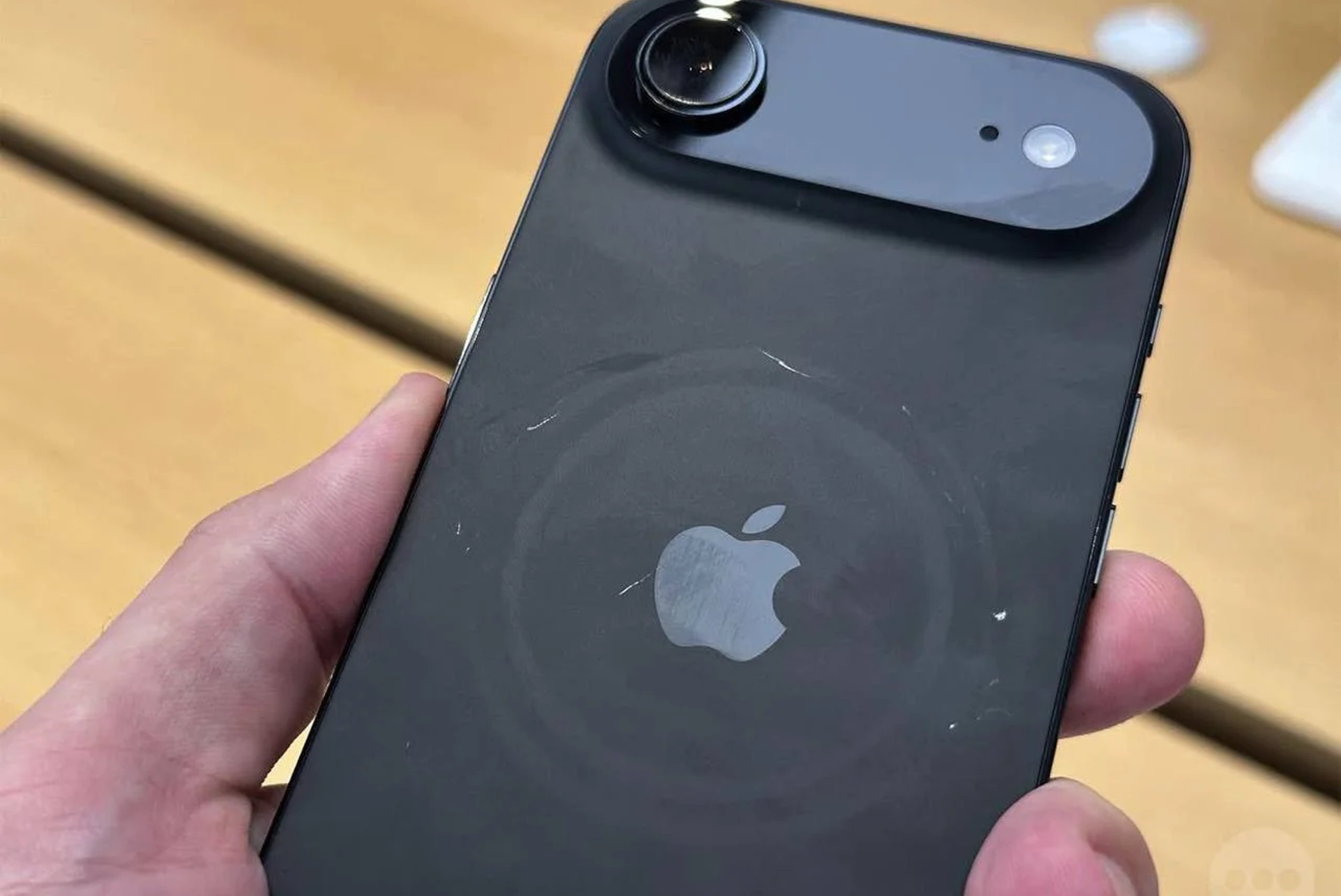 Apple clarifies reports of scratches on iPhone 17 Pro demo units