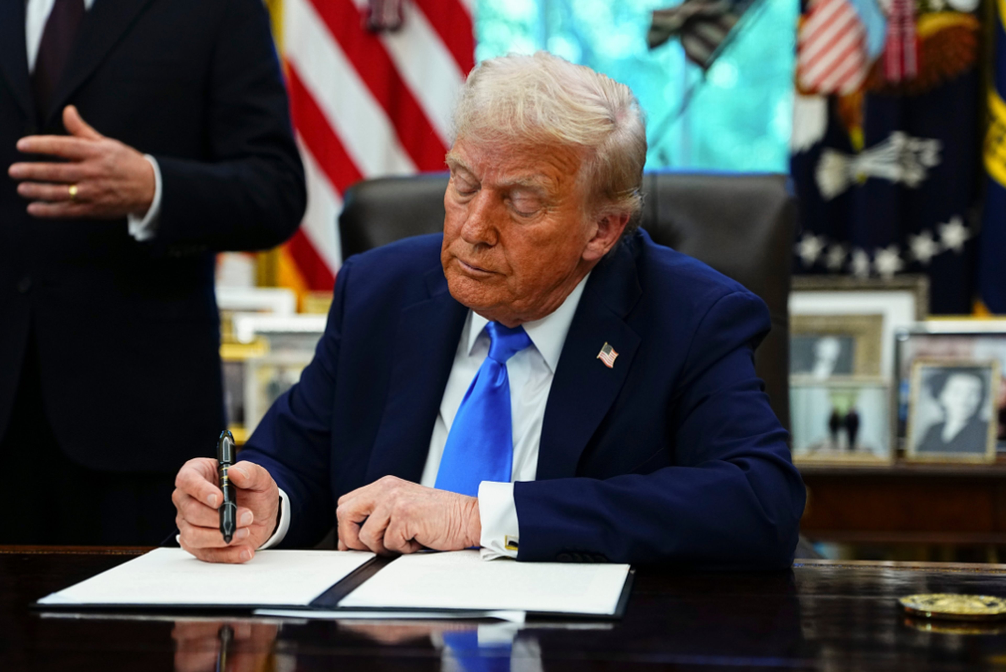 20 states sue Trump administration over $100,000 H-1B visa fee