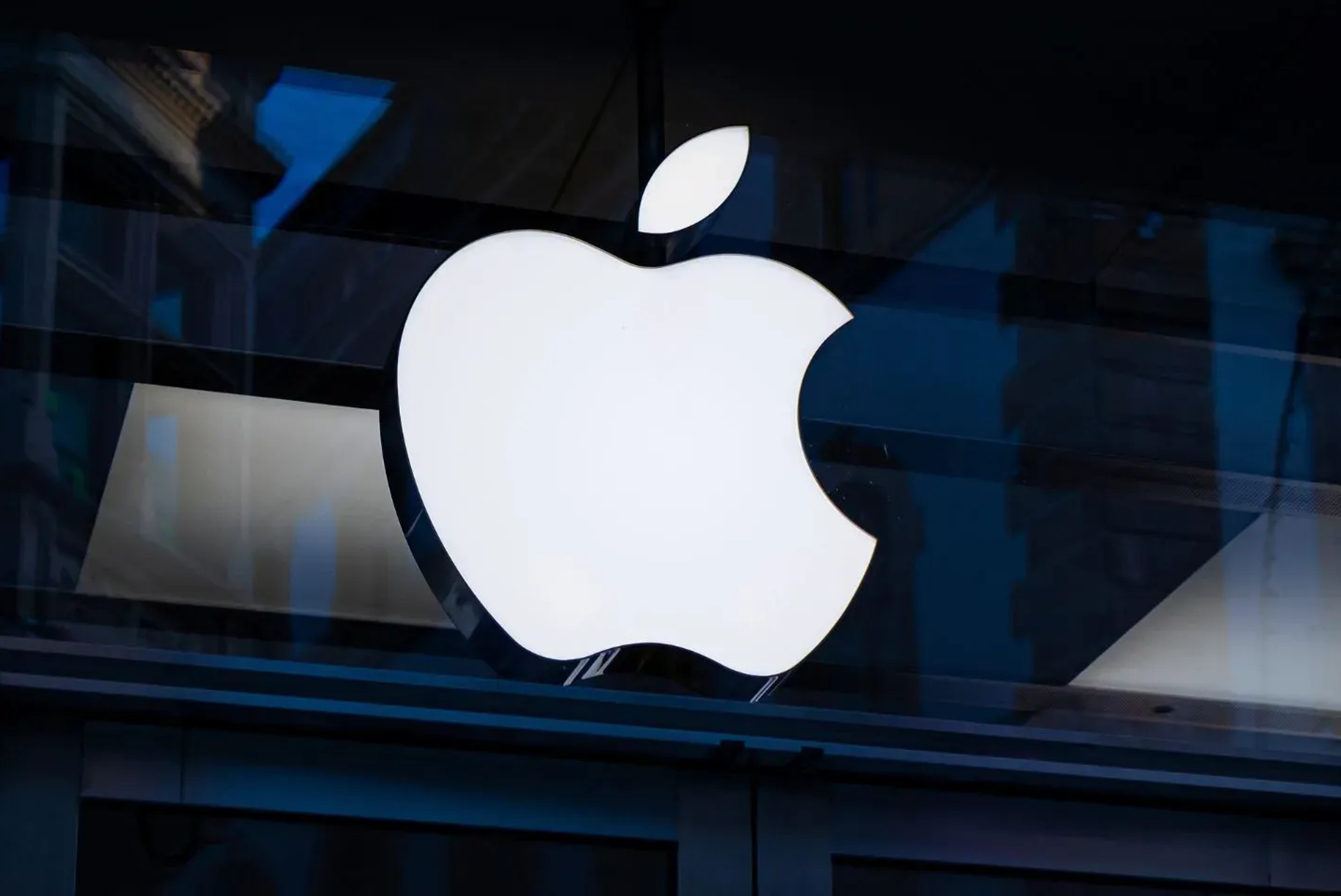 Foldable iPhone screen replacement could cost more than $1,100