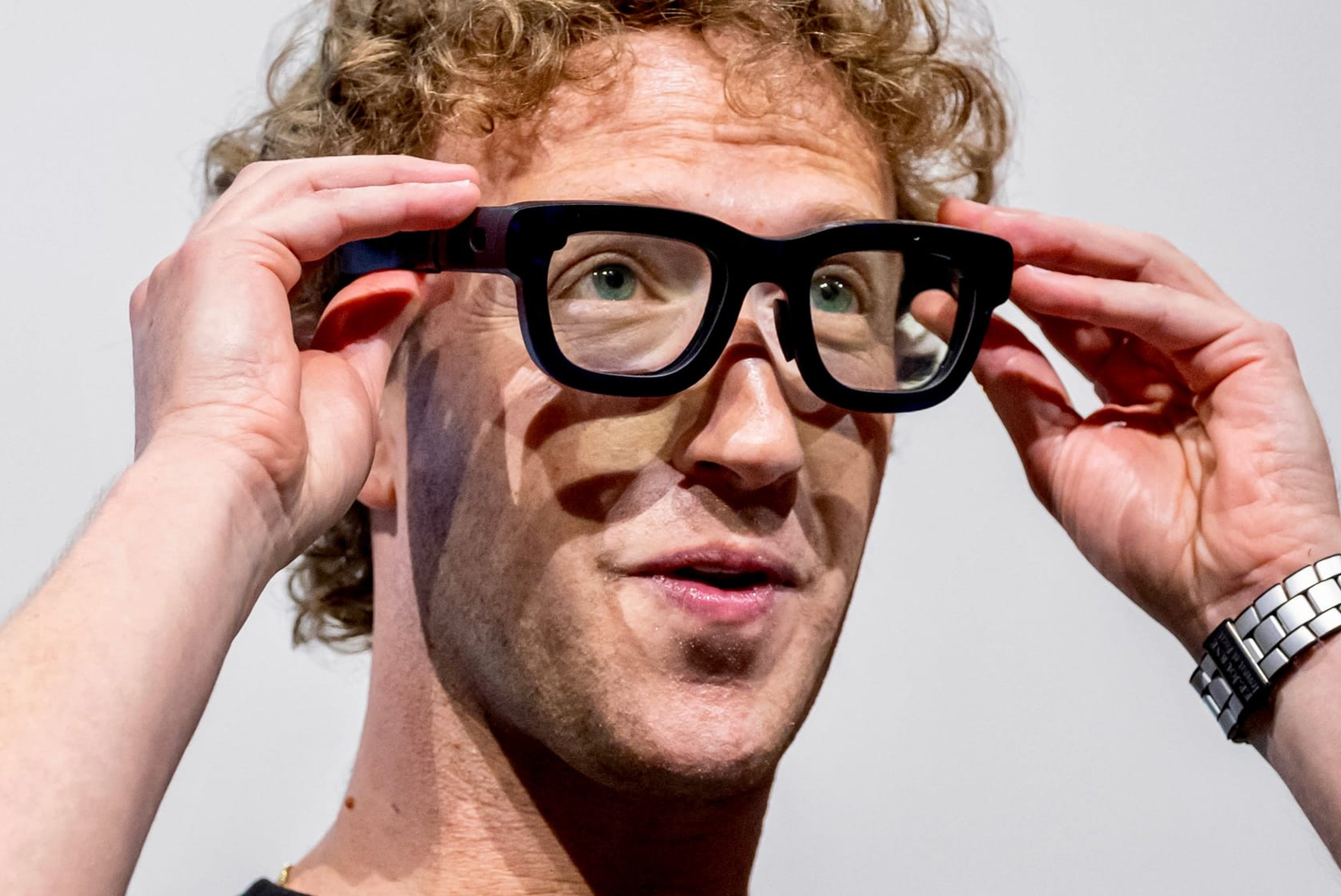 Meta reportedly plans smart glasses without a camera