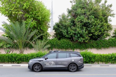 Dubai launches public driverless taxi service