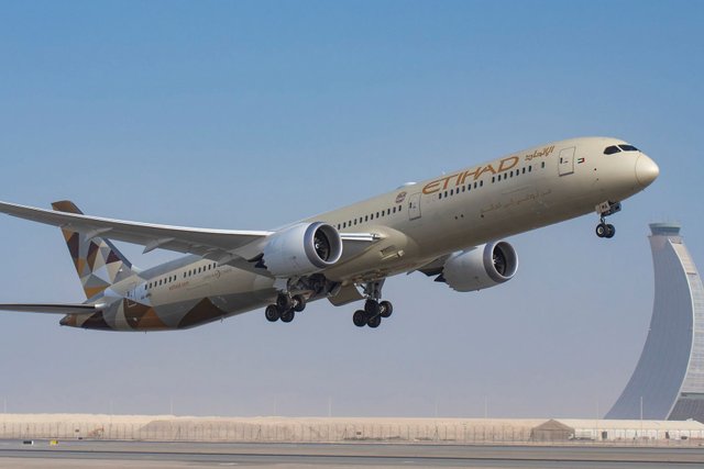 Etihad Airways Reveals First NFT Collection