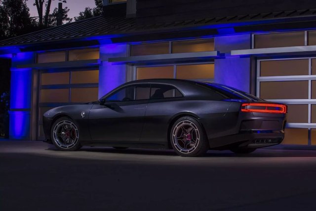 Dodge Unveils Charger Daytona SRT Electric Car Concept