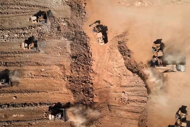 Drones Capture Construction of ‘the Line’ in Saudi Arabia