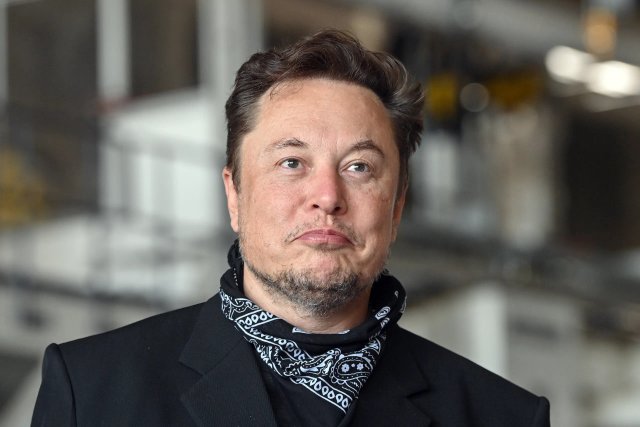 Elon Musk Says That Twitter “Not in the Fast Lane to Bankruptcy”