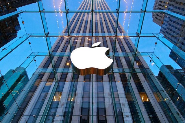 Apple is Expected to Release a Non-Standard Size Laptop