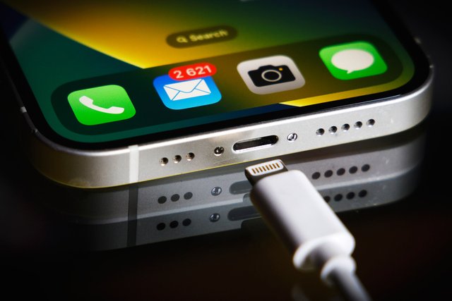 Device makers in India must adopt USB Type-C charging by 2025