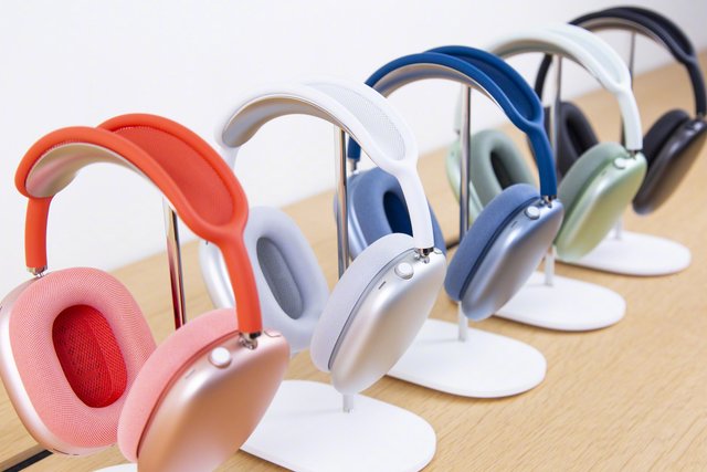 AirPods Max shipping delays extend to 2-3 weeks