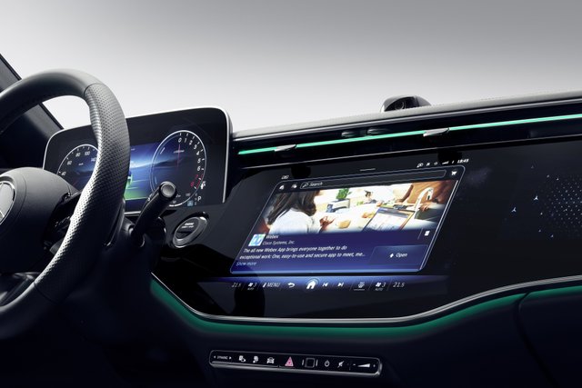 Google and Mercedes join forces to integrate Maps and YouTube into Mercedes vehicles
