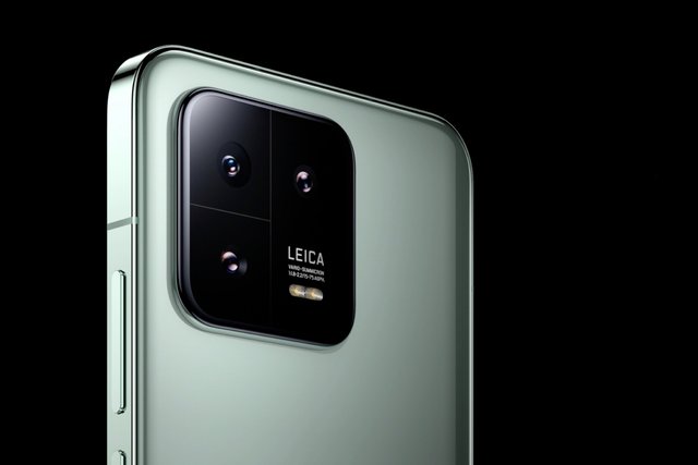 The 13 Pro flagship from Xiaomi boasts a 1-inch sensor