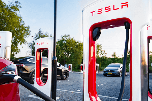 Shape of Tesla's strategy to allow non-Tesla EVs access to Superchargers