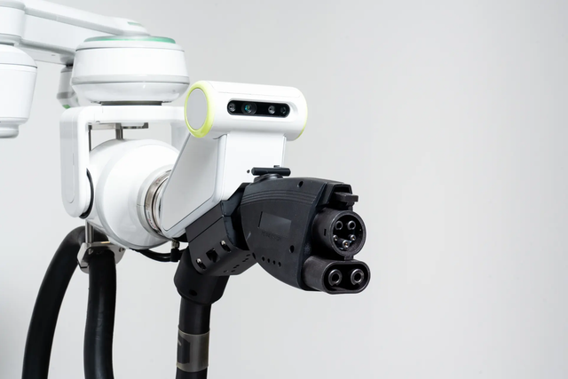 Hyundai unveils automatic charging robot for electric vehicles