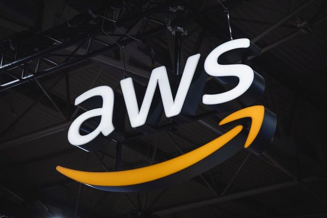 Amazon launches Bedrock, a cloud service for AI-generated text and images aimed at businesses and developers