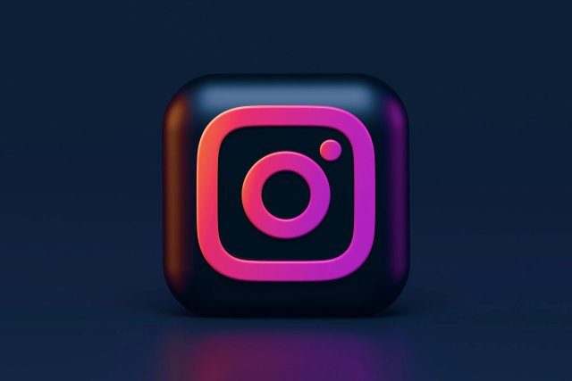 Instagram expands creator marketplace for brand agencies