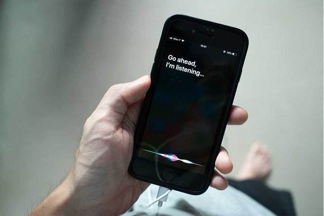Apple's Siri future is in question