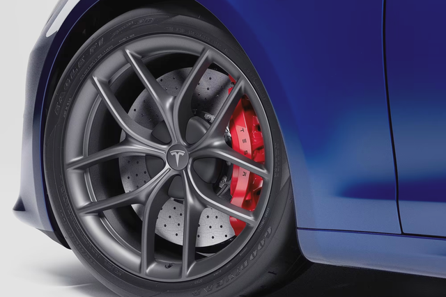 Tesla presents Model S Plaid track package to reach top speed of 200 MPH