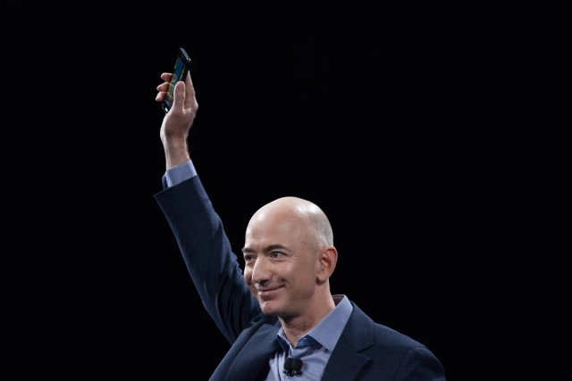 Jeff Bezos' mysterious Amazon share purchase leaves market guessing