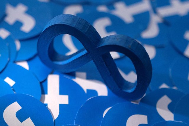 Meta to enable direct app downloads through Facebook in the EU