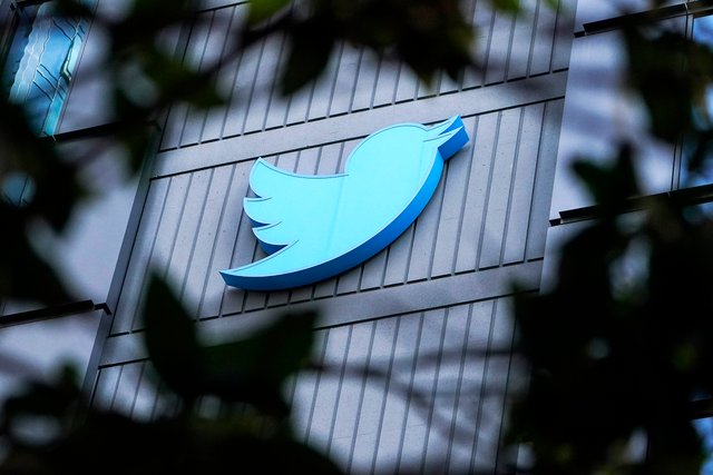 Twitter's new policy: no account, no access to tweets