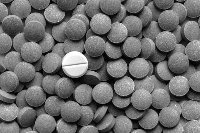 Researchers transform paper industry by-product into eco-friendly painkillers