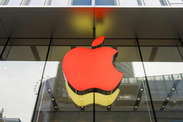 Apple removes generative AI apps from China App Store ahead of new regulations