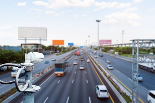 Number of traffic cameras on UAE roads: statistics