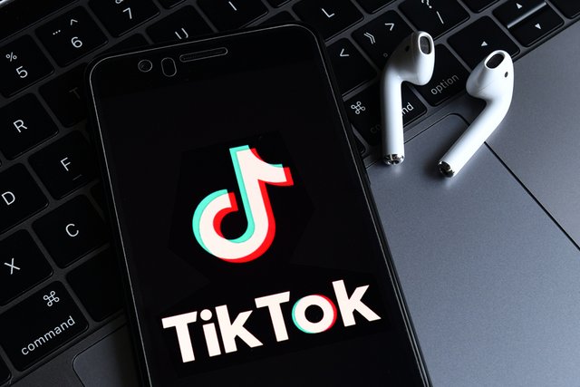 TikTok explores integrating Google Search results into app