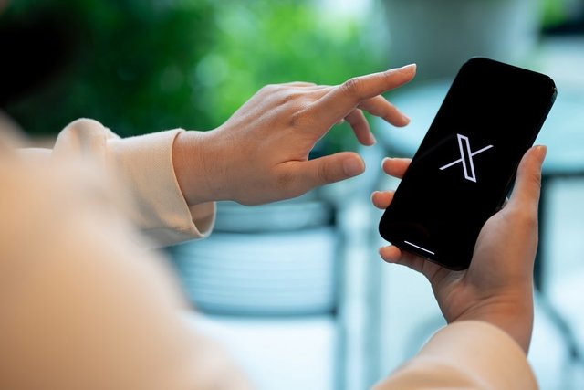 X updates terms to ban data scraping and crawling without consent