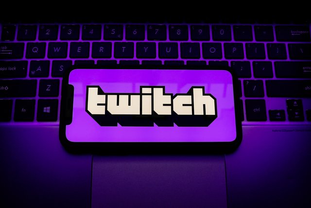 Twitch's new simulcasting feature opens doors for streamers on multiple platforms