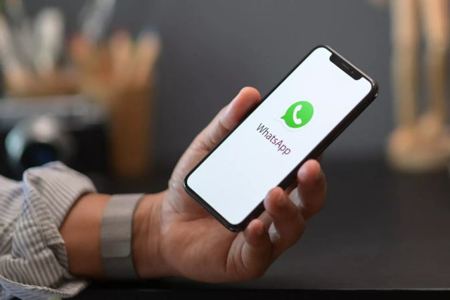WhatsApp working on secret code feature for locked chats in upcoming update