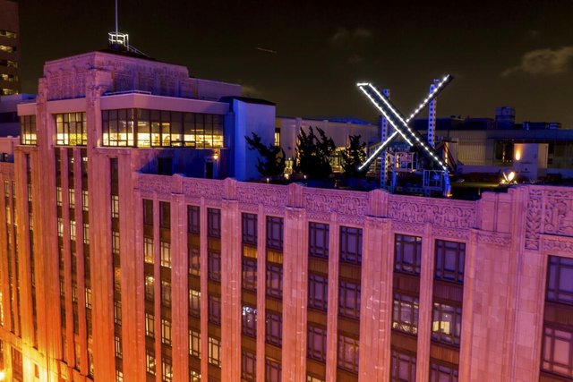 Elon Musk sets ambitious goal for X to replace banks by the end of 2024